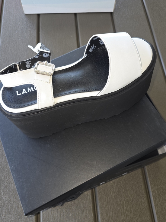 LA MODA White Platform Sandal with Black Sole